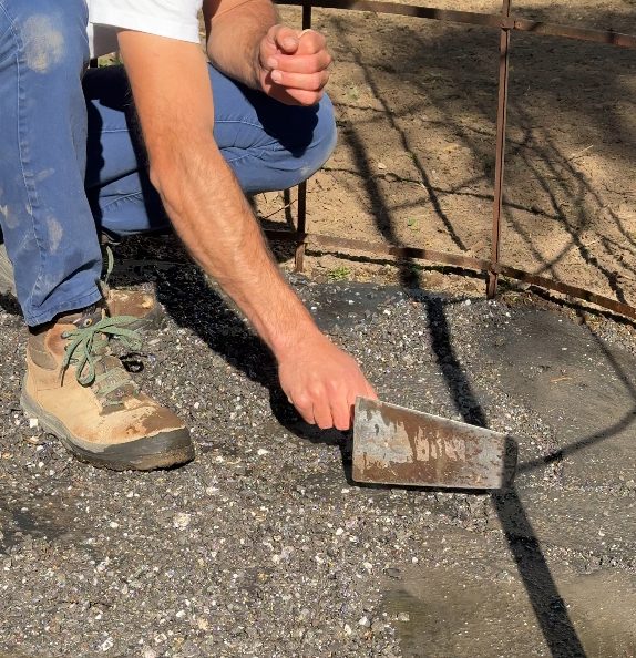 Réalisation des joints en gravier de l’opus en pierre naturelle à Annecy (74)