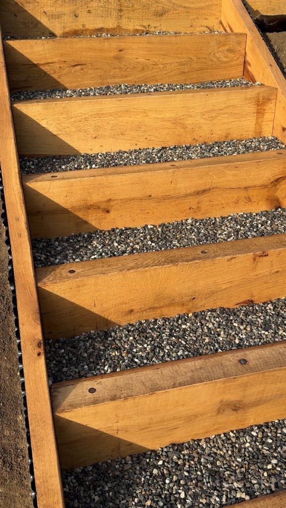 Vidéo : l’escalier terminé à Groisy (74)